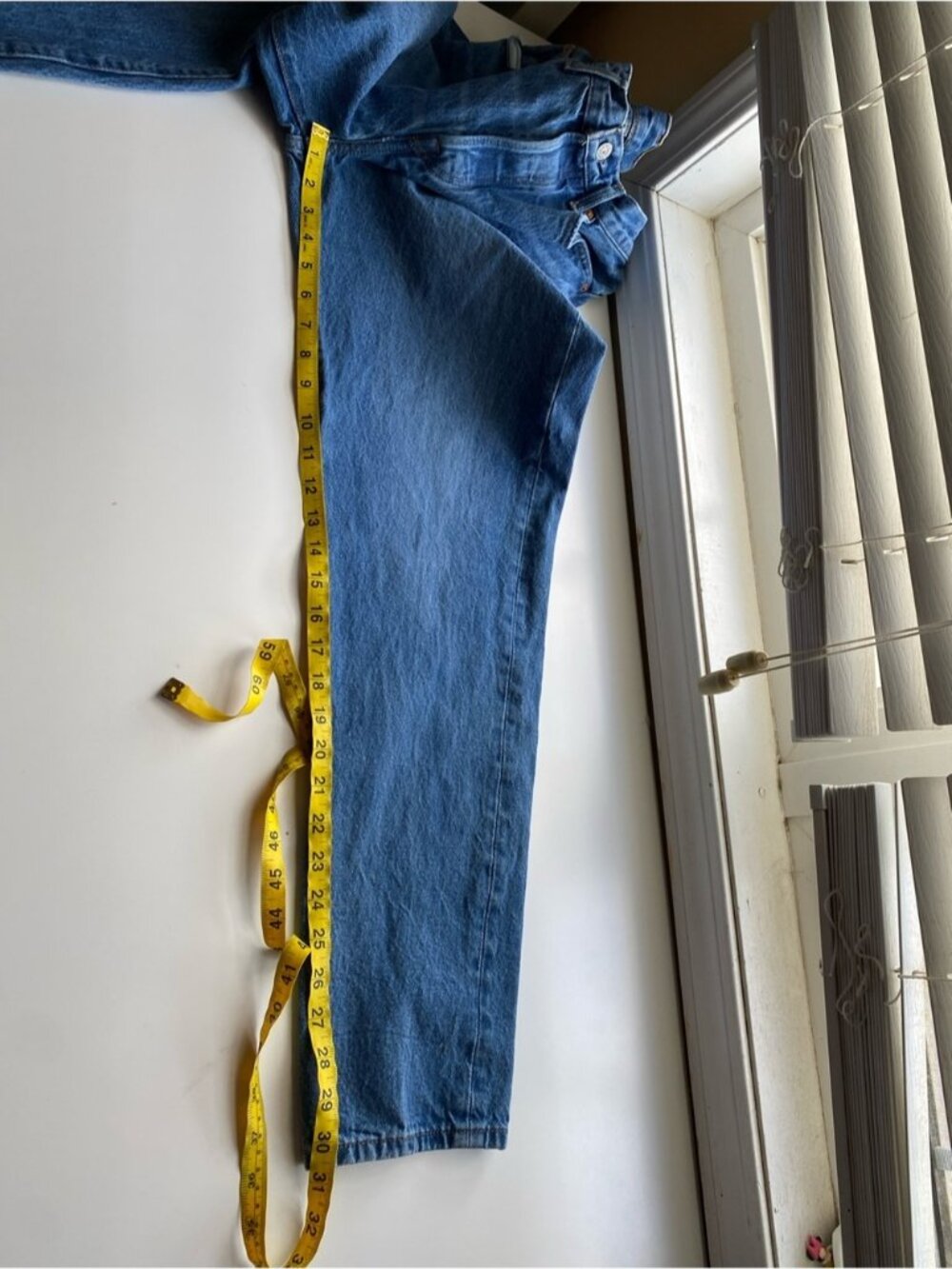 Levis Premium 501 '81 Jeans Woman 27x31 Medium Wash Button Fly Streetwear Preppy - Picture 12 of 14